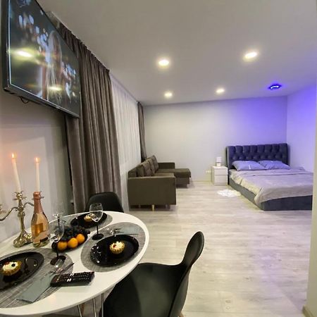 Crystal Twin Apartment Gulbene Bagian luar foto