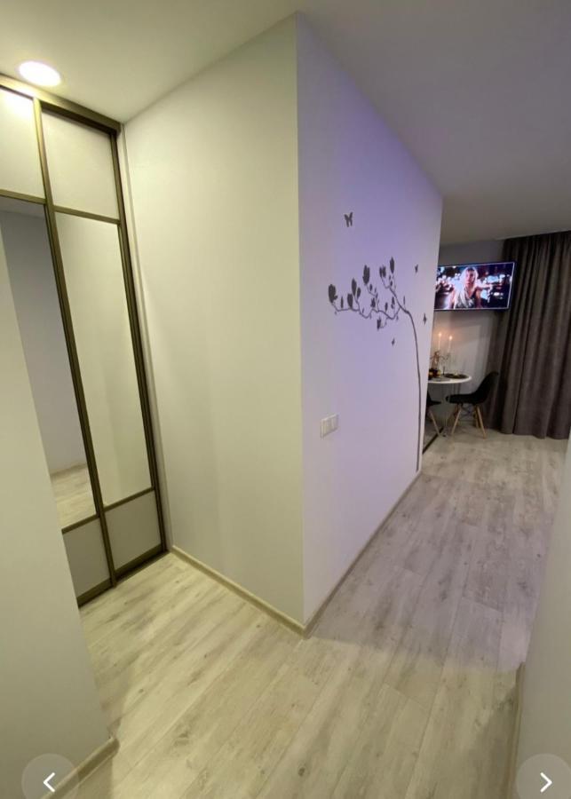 Crystal Twin Apartment Gulbene Bagian luar foto