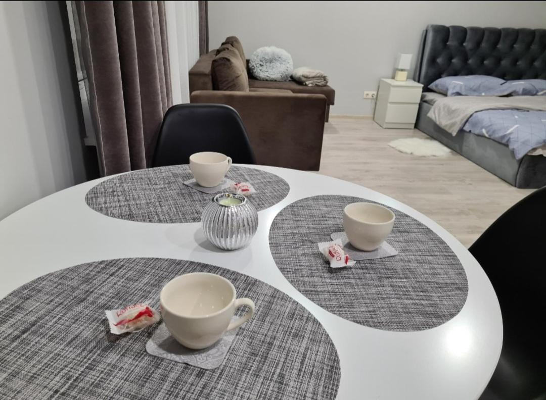 Crystal Twin Apartment Gulbene Bagian luar foto